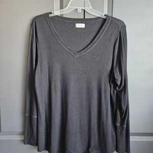 24/7 Womens V-neck Sweater Sz XL